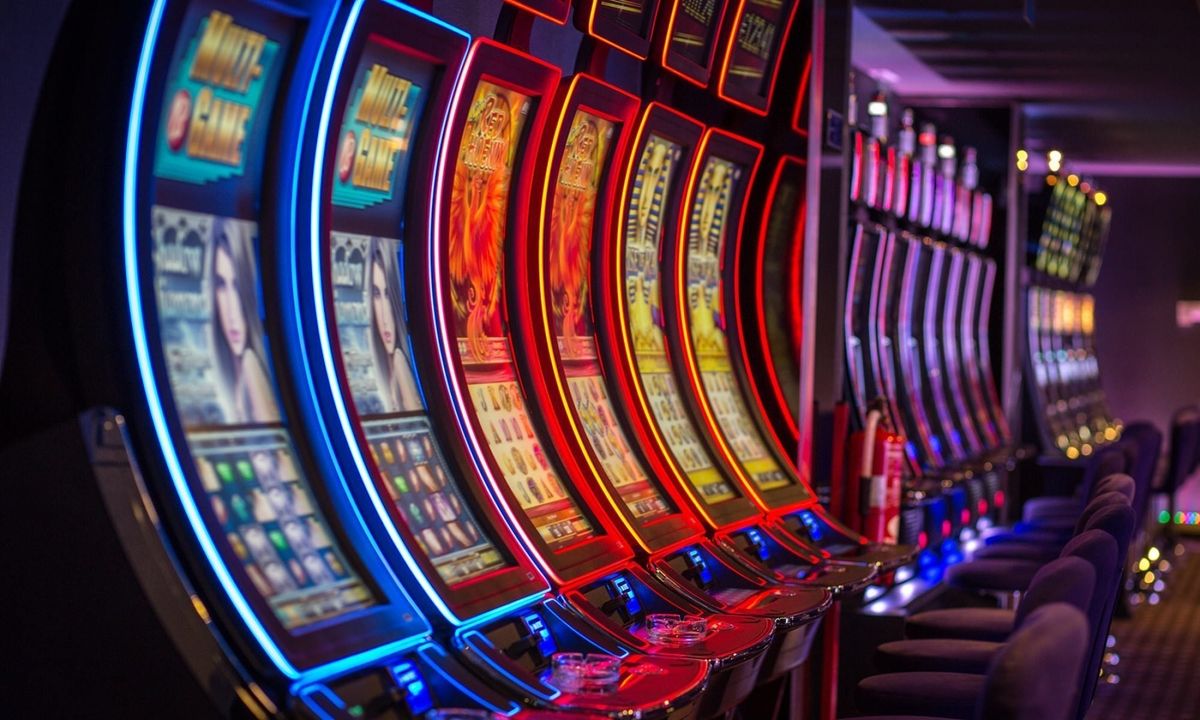 پاکستان کے نئے Lucky Slots Win 777کیسینو کھلاڑیوں کے لیے خوش آمدید بونس